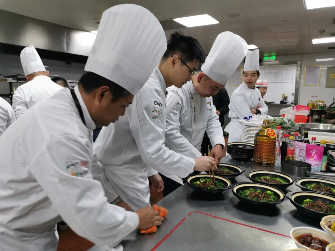 湘當(dāng)牛氣，湘菜界的奧斯卡“2020年湘菜盛典”聰廚載譽而歸！