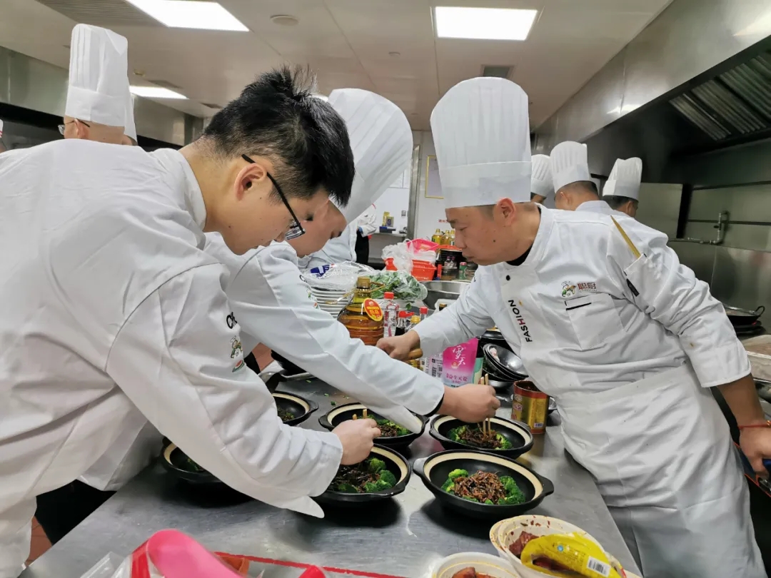 湘當(dāng)牛氣，湘菜界的奧斯卡“2020年湘菜盛典”聰廚載譽而歸！